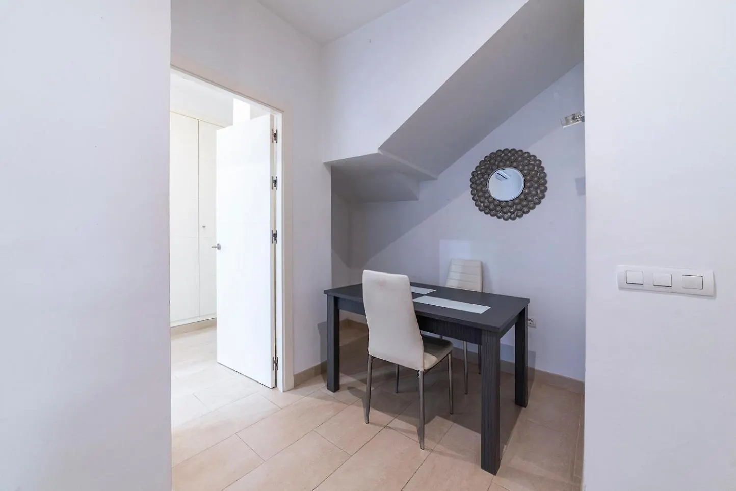 Alohamundi Quintana Apartment Seville 0*,