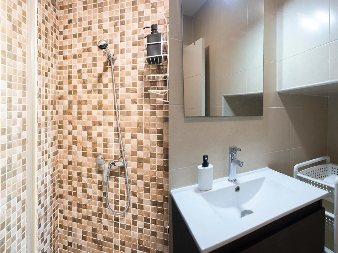 Alohamundi Quintana Apartment Seville